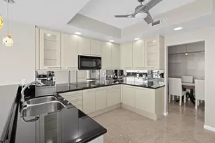 411 N New River Dr E, Fort Lauderdale, FL 33301 - Photo 10