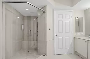 411 N New River Dr E, Fort Lauderdale, FL 33301 - Photo 24