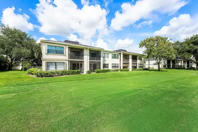 12790 Briarlake Drive #204, Palm Beach Gardens, FL 33418 - Photo 4