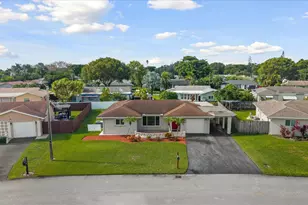 9704 NW 67th St, Tamarac, FL 33321 - Photo 30