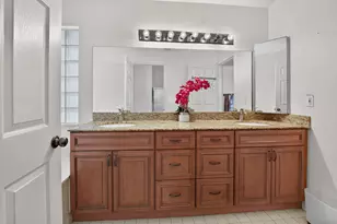 9678 Harbour Lake Cir, Boynton Beach, FL 33437 - Photo 30