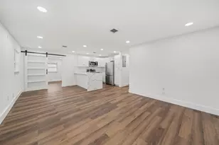 5295 Helene Pl, West Palm Beach, FL 33407 - Photo 2
