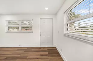 5295 Helene Pl, West Palm Beach, FL 33407 - Photo 10
