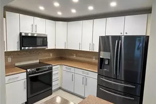 4400 Crystal Lake Dr, Deerfield Beach, FL 33064 - Photo 4