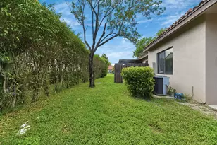 3069 La Mirage Dr, Lauderhill, FL 33319 - Photo 30