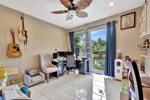 2851 W Prospect Rd, Tamarac, FL 33309 - Photo 10