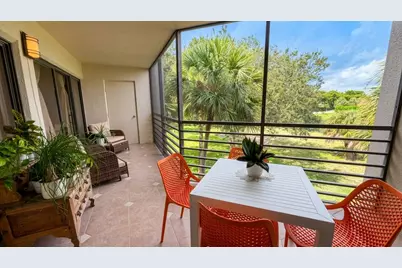5900 Camino Del Sol #302, Boca Raton, FL 33433 - Photo 18