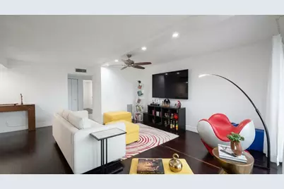 5900 Camino Del Sol #302, Boca Raton, FL 33433 - Photo 6