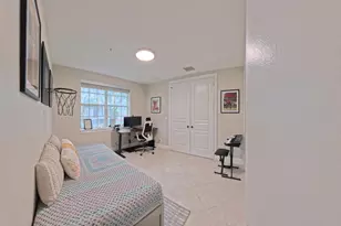 1009 W Heritage Club Cir, Delray Beach, FL 33483 - Photo 16