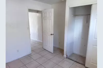 635 NW 22nd Road, Fort Lauderdale, FL 33311 - Photo 14