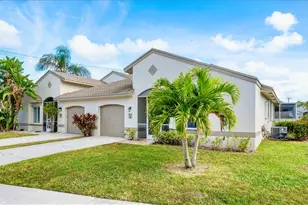 9733 Boca Gardens Cir N, Boca Raton, FL 33496 - Photo 4