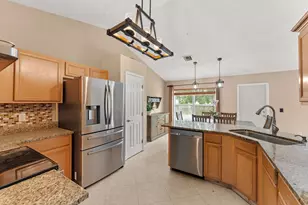 674 SW Lucero Dr, Port Saint Lucie, FL 34983 - Photo 22