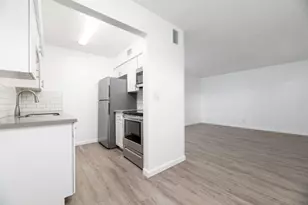 1401 NE 17th Ct, Fort Lauderdale, FL 33305 - Photo 18