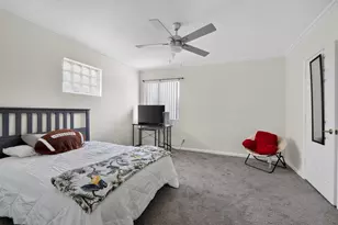 672 Gazetta Way, West Palm Beach, FL 33413 - Photo 44