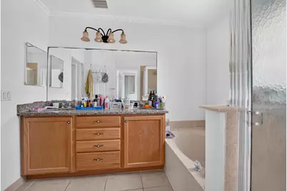 672 Gazetta Way, West Palm Beach, FL 33413 - Photo 36
