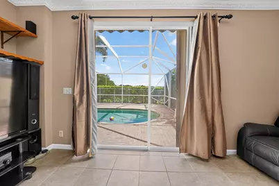 672 Gazetta Way, West Palm Beach, FL 33413 - Photo 32