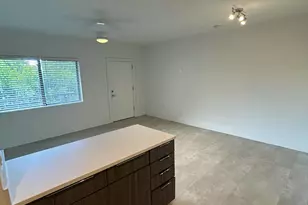 1273 NE 38th St, Oakland Park, FL 33334 - Photo 6