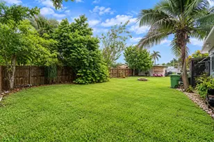 465 NW 16th St, Homestead, FL 33030 - Photo 4