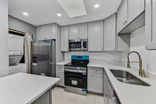 3402 Waterview Cir, Palm Springs, FL 33461 - Photo 20