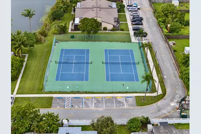 3402 Waterview Circle #B, Palm Springs, FL 33461 - Photo 38