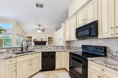 103 SW Pilsner Circle, Port Saint Lucie, FL 34953 - Photo 12
