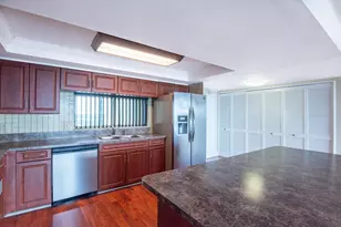 2480 Presidential Way, West Palm Beach, FL 33401 - Photo 12