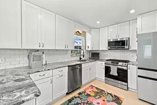 180 NE Surfside Ave, Port Saint Lucie, FL 34983 - Photo 8