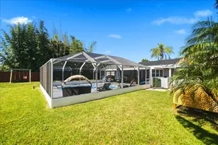 2031 SE New York St, Port Saint Lucie, FL 34952 - Photo 20