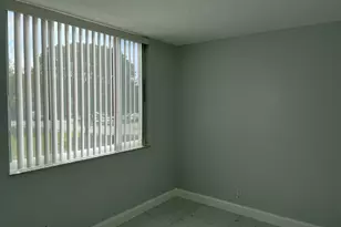 2830 Somerset Dr, Lauderdale Lakes, FL 33311 - Photo 8