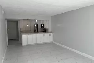 2830 Somerset Dr, Lauderdale Lakes, FL 33311 - Photo 4