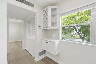 670 Monaco Ct N, Delray Beach, FL 33446 - Photo 2