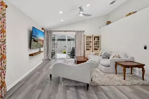 7 Governors Ct, Palm Beach Gardens, FL 33418 - Photo 10