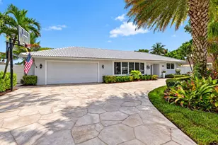 330 SW 75th Ave, Plantation, FL 33317 - Photo 2