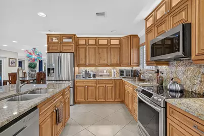 330 SW 75th Avenue, Plantation, FL 33317 - Photo 18