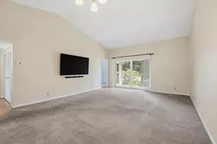 3041 Holiday Springs Blvd, Margate, FL 33063 - Photo 8
