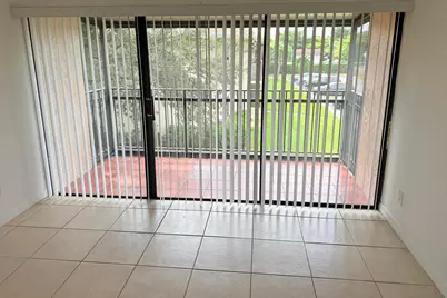 5981 Washington Street #207, Hollywood, FL 33023 - Photo 4