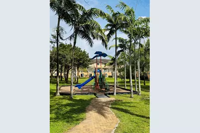 1942 NE 5th Street, Boynton Beach, FL 33435 - Photo 16