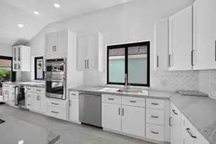 325 Leeward Dr, Jupiter, FL 33477 - Photo 16