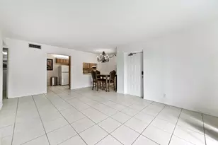 1005 Green Pine Blvd, West Palm Beach, FL 33409 - Photo 6