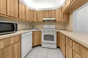 1005 Green Pine Blvd, West Palm Beach, FL 33409 - Photo 10