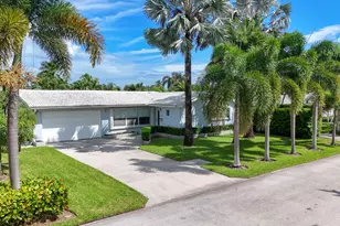 128 Vassar Dr, Lake Worth Beach, FL 33460 - Photo 1