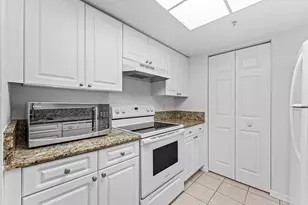 200 Crestwood Ct N, Royal Palm Beach, FL 33411 - Photo 16