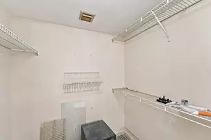 10607 W Clairmont Cir, Tamarac, FL 33321 - Photo 16