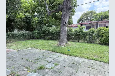 16100 NE 10th Avenue, North Miami Beach, FL 33162 - Photo 20