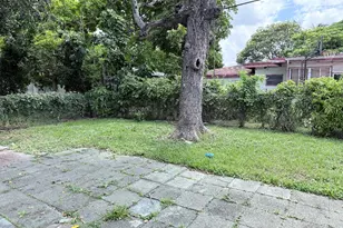 16100 NE 10th Ave, North Miami Beach, FL 33162 - Photo 20