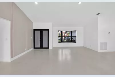 10226 Fresh Meadow Lane, Boca Raton, FL 33498 - Photo 6