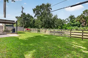 4675 Canal Dr, Lake Worth, FL 33463 - Photo 32