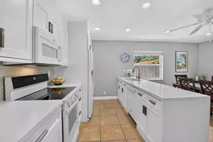 4675 Canal Dr, Lake Worth, FL 33463 - Photo 14