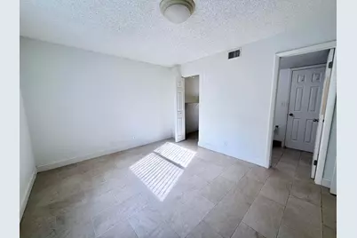 10111 W Sunrise Boulevard #104, Plantation, FL 33322 - Photo 14