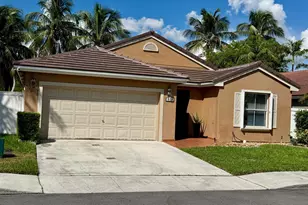 870 NW 166th Ave, Pembroke Pines, FL 33028 - Photo 2